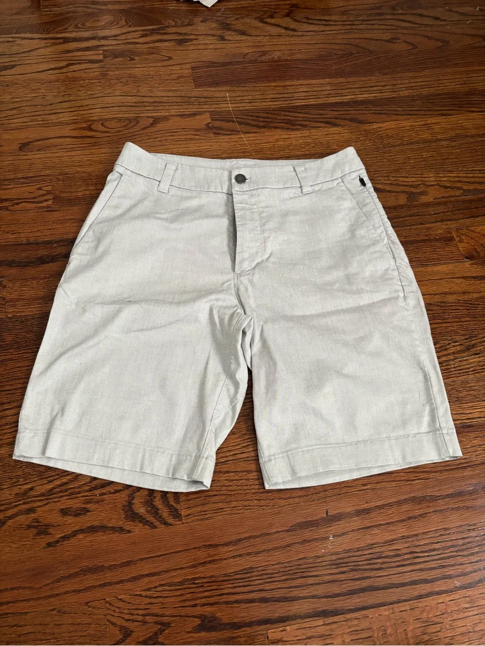 Lululemon Men's Light Gray Casual Shorts Size 28